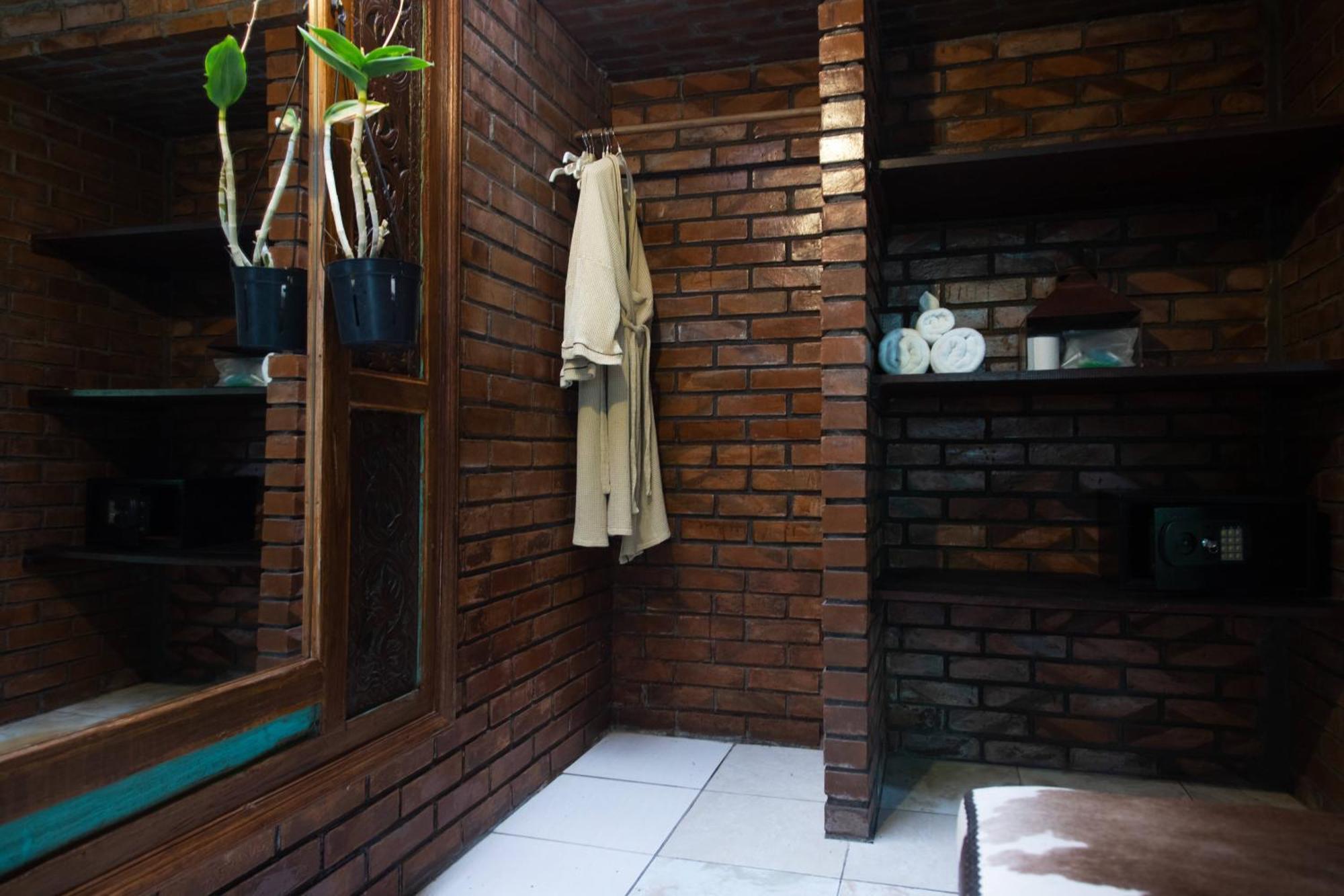 Ocean Star Villa Five Near The Kudeta Beach Villa *